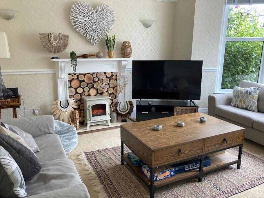 Gorgeous House In Newquay Walking Distance From Fistral Beach Buitenkant foto