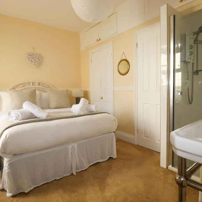 Gorgeous House In Newquay Walking Distance From Fistral Beach Buitenkant foto